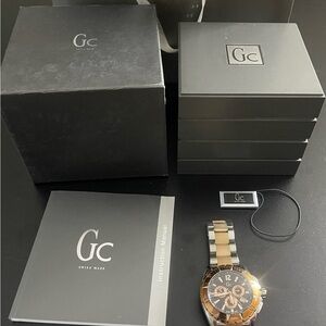 Men's Black and Gold Watch